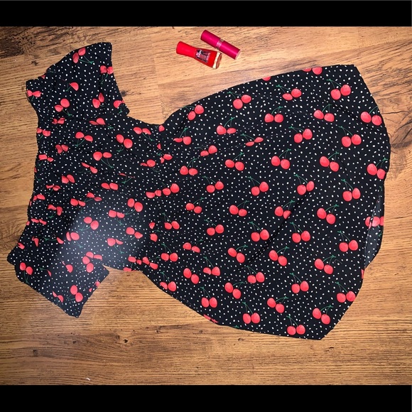 50s inspired black and white dress with cherries - Picture 3 of 10